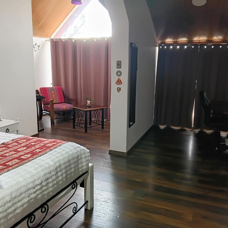 Casa Munay - Deluxe Double Room (2 Adults + 1 Child) - 3