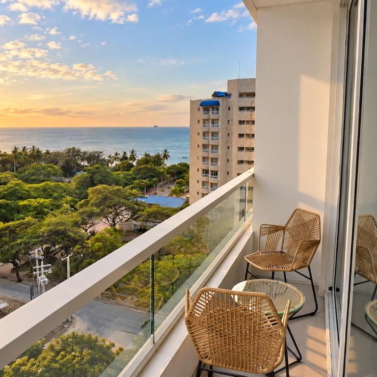 Horizonte Azul, Suite con Vista al Mar en Hotel Porto Horizonte , Playa, 3 Piscinas y Aeropuerto a 8 min - One-Bedroom Apartment - 1