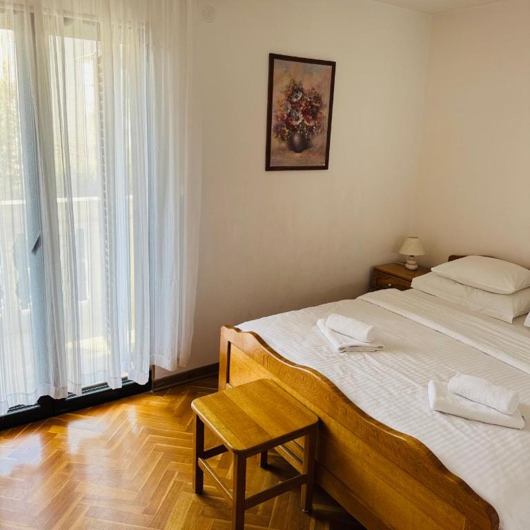 Hotel Sanja former Oliva - Dvokrevetna Soba sa Bračnim Krevetom - 14