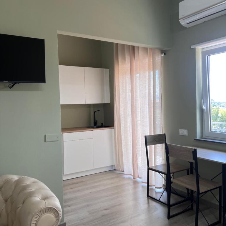 B&B Civico 122 - Camera Matrimoniale Deluxe (2 Adulti + 1 Bambino) - 3