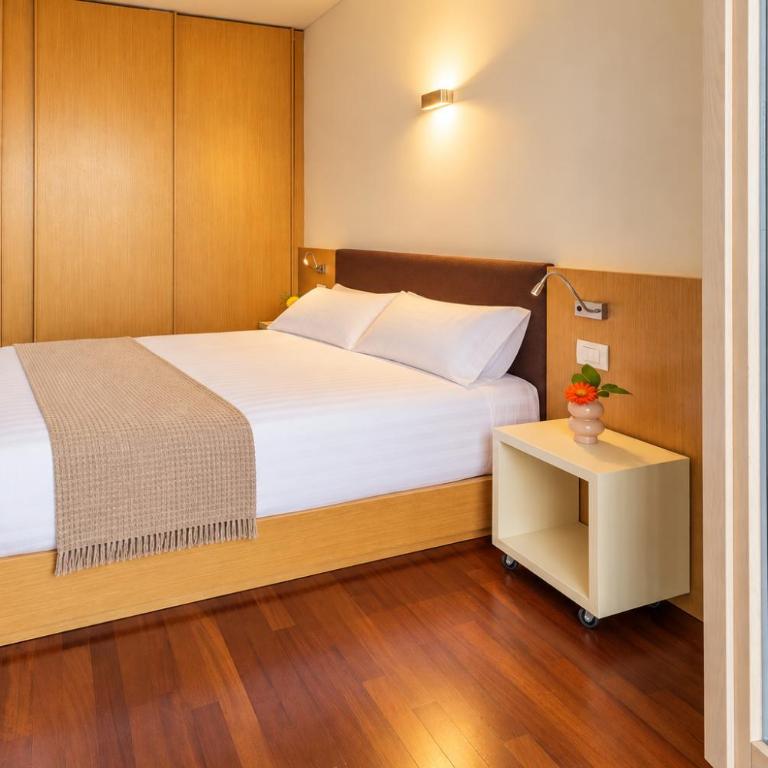 Giax Tower Residences - Pool, Spa & Gym - Multiple Apartments for Families & Groups - 15 Min from Duomo - Appartamento con 1 Camera da Letto, Balcone e Vista Montagna - 3