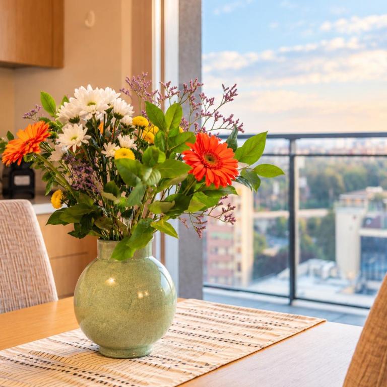 Giax Tower Residences - Pool, Spa & Gym - Multiple Apartments for Families & Groups - 15 Min from Duomo - Appartamento con 1 Camera da Letto, Balcone e Vista Montagna - 5