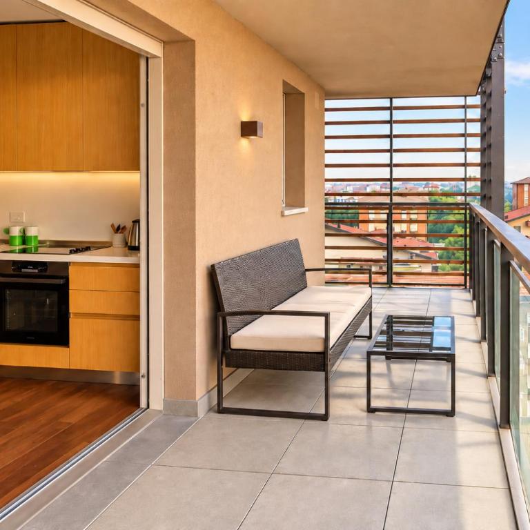 Giax Tower Residences - Pool, Spa & Gym - Multiple Apartments for Families & Groups - 15 Min from Duomo - Appartamento con 1 Camera da Letto, Balcone e Vista Montagna - 7