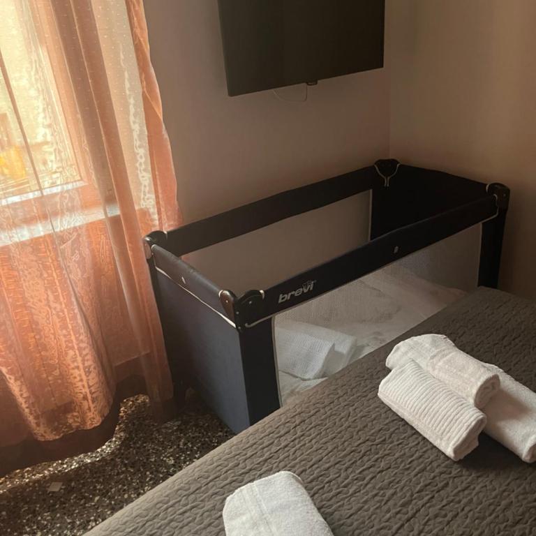 Rosa Homes THE RED - Centro Storico, Acquario & Porto Antico - 2 bedrooms, air conditioning - Two-Bedroom Apartment - 12