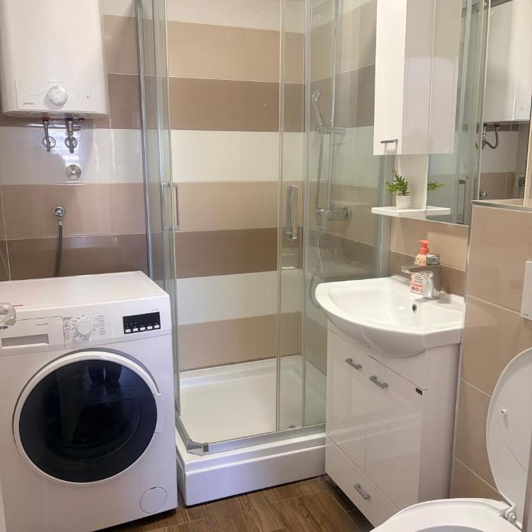 Urban Nest Detelinara FREE public PARKING - Two-Bedroom Apartment - 11