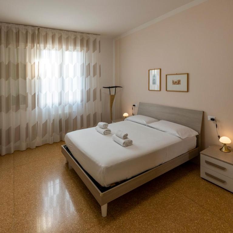 HouSmart Giambologna 8 - Appartamento Standard con 2 Camere da Letto - 28