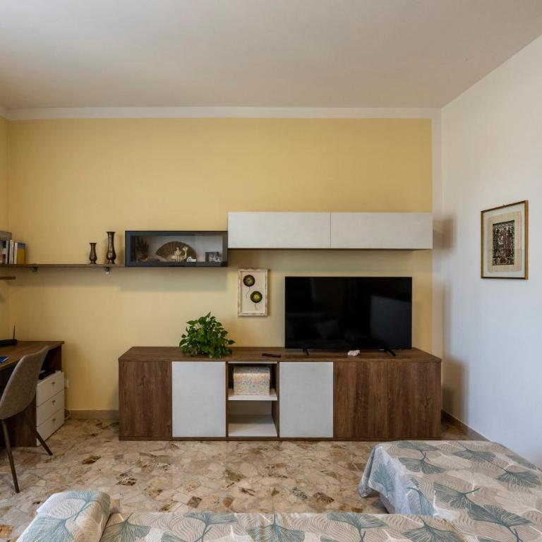 HouSmart Giambologna 8 - Appartamento Standard con 2 Camere da Letto - 9