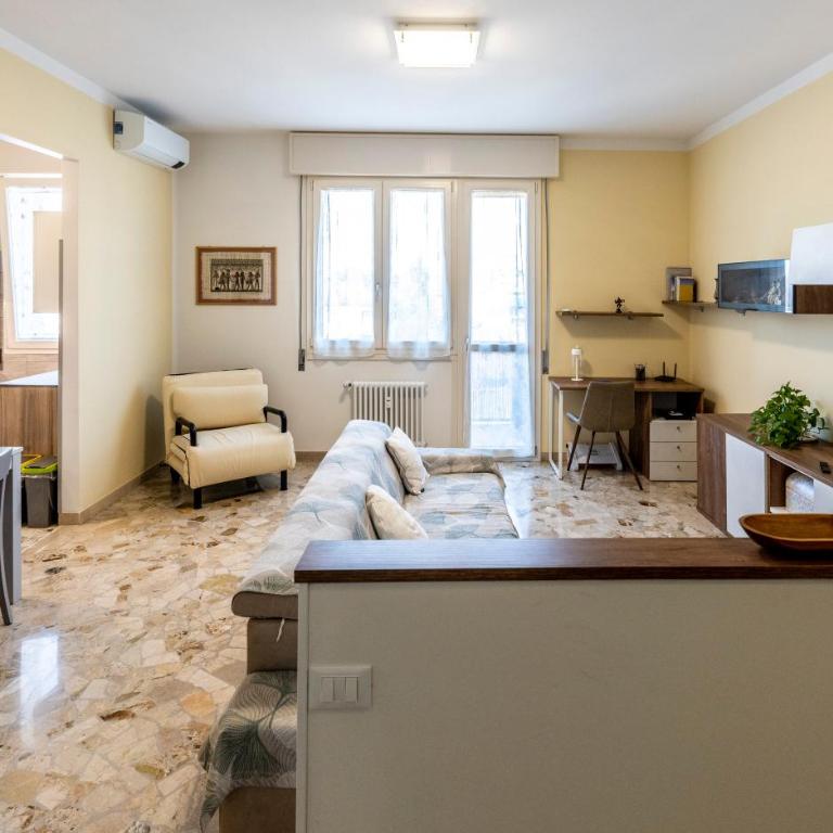 HouSmart Giambologna 8 - Appartamento Standard con 2 Camere da Letto - 5