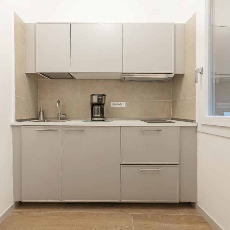GuestHost - Le Due Torri Apartment with courtyard! - Appartamento con 1 Camera da Letto - 12