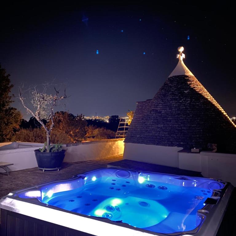 Masseria Trullo Sovrano Exclusive B&B - Camera Matrimoniale con Vasca Idromassaggio - 1