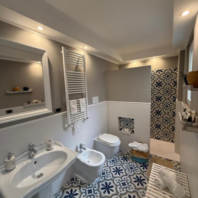 Il Poggiolo Fiorito - Deluxe Doppelzimmer - 17