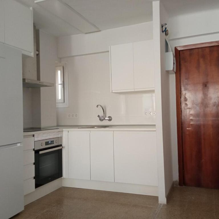 Two-bedroom apartment in the Palma port - Apartamento de 2 dormitorios - 2