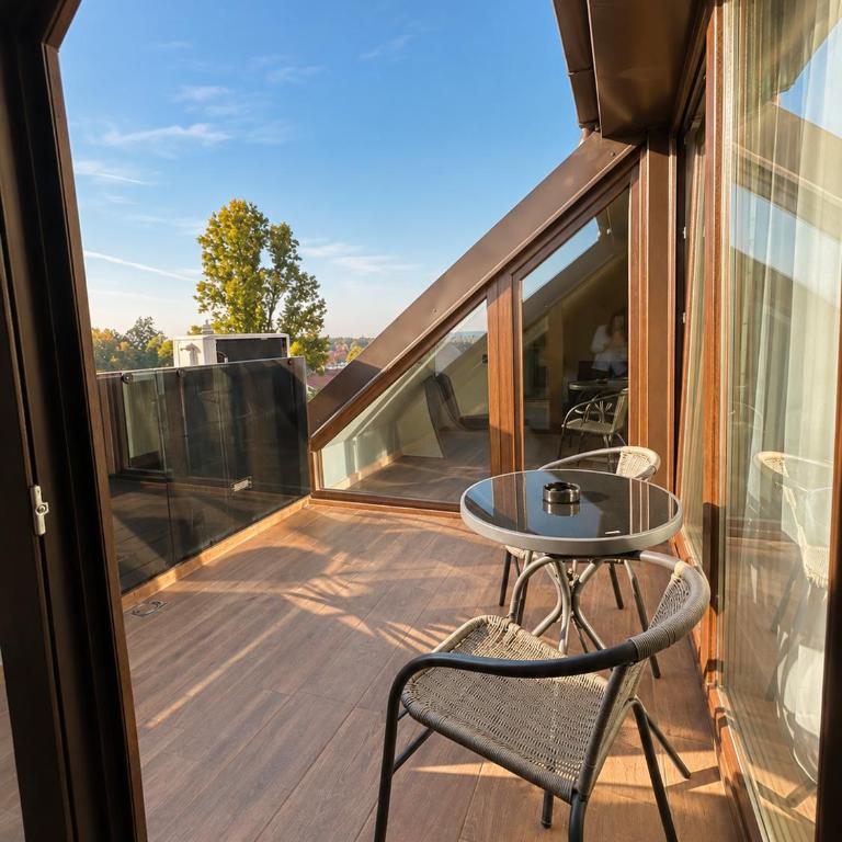 Apart Hotel Maksimum - Suite Lit King-Size avec Baignoire Spa - 1