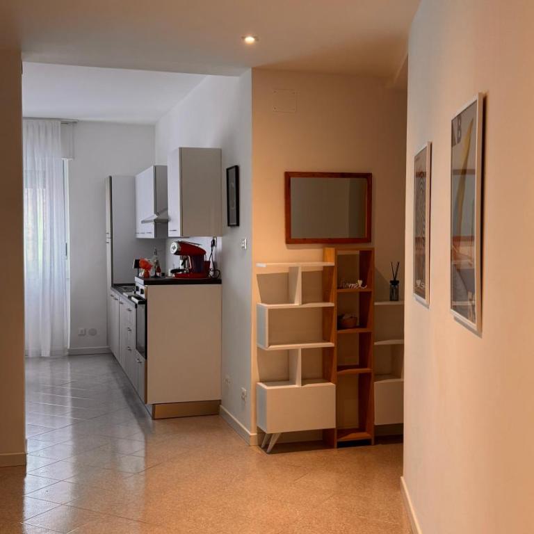 Vicino al Centro - Appartamento con 2 Camere da Letto - 15