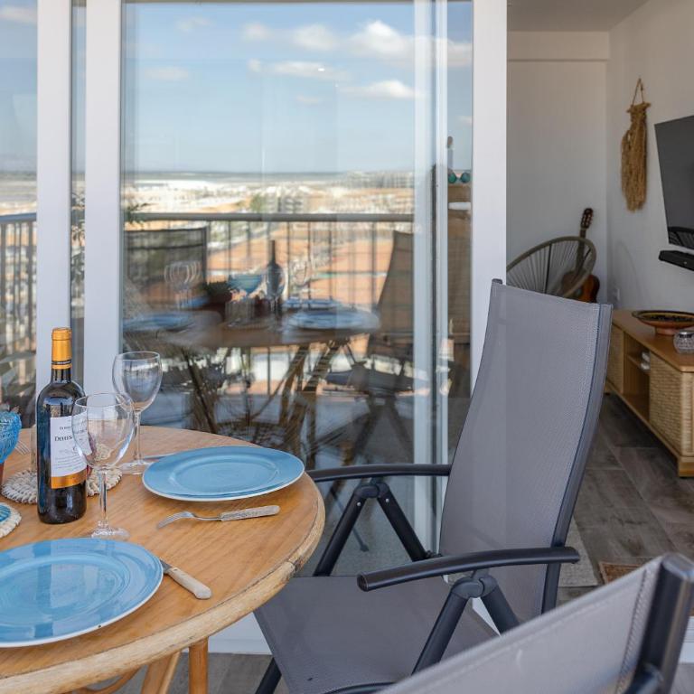 Salimar Apartment - Sea & Salt Lake Views - 250m to the Beach - Apartment mit 2 Schlafzimmern - 3