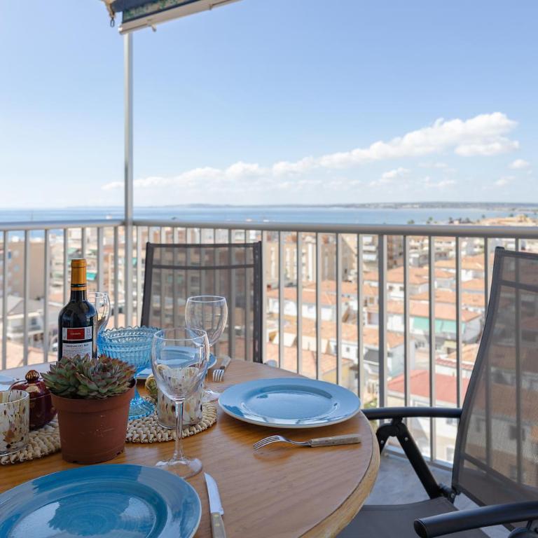Salimar Apartment - Sea & Salt Lake Views - 250m to the Beach - Apartment mit 2 Schlafzimmern - 10