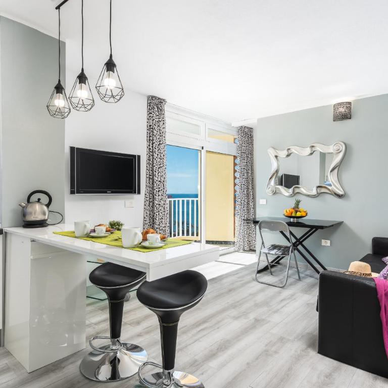 Sky View Apartment Las Americas - Apartment - 2