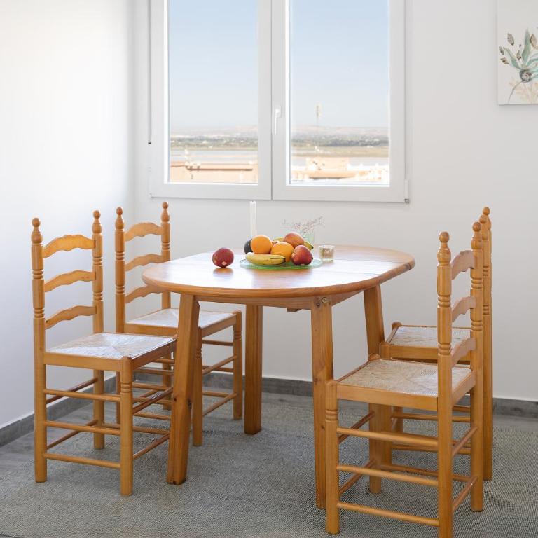 Salimar Apartment - Sea & Salt Lake Views - 250m to the Beach - Apartment mit 2 Schlafzimmern - 35