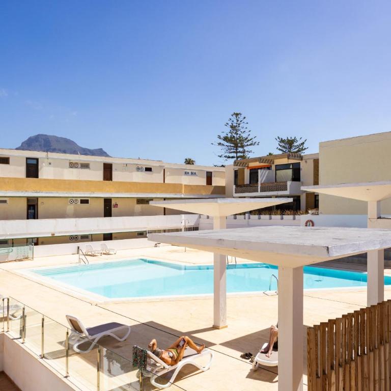 Las Americas lovely pool view - Apartment with Terrace - 24