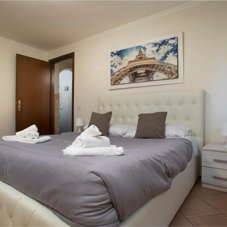 Liberty House airport 5 minutes - Two-Bedroom Apartment - 13