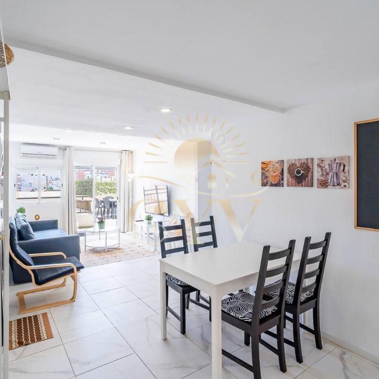 CYV - Sunny Stay in Central Fuengirola - Apartment with Terrace - 4