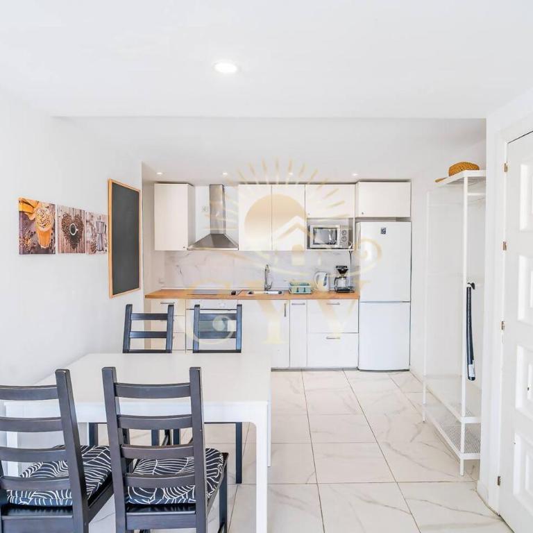 CYV - Sunny Stay in Central Fuengirola - Apartment with Terrace - 11