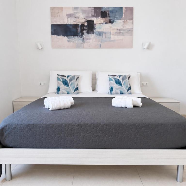 Oliver's House - Two-Bedroom Apartment - 9
