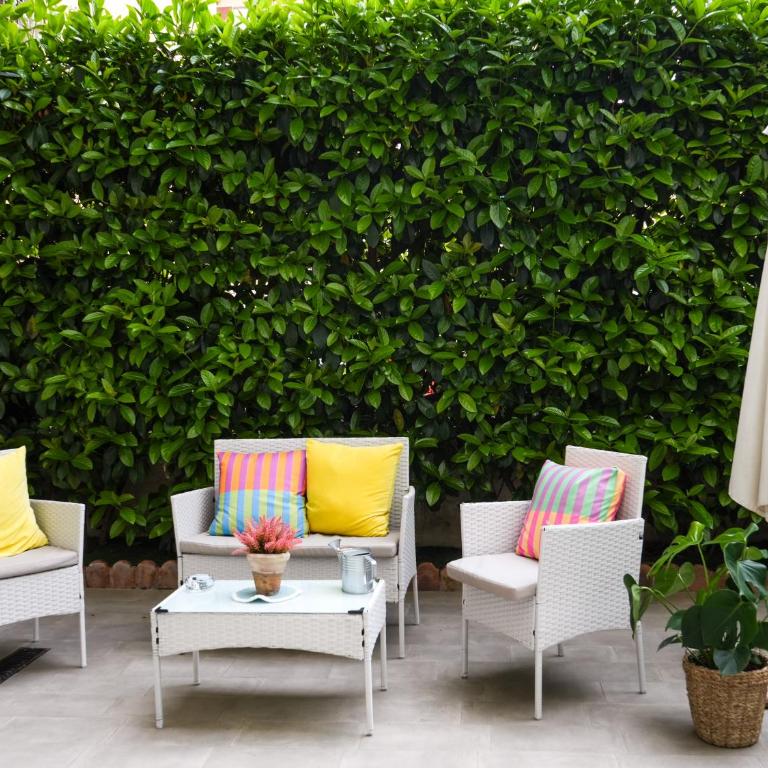 5 Urban Garden House - One-Bedroom Apartment - 2