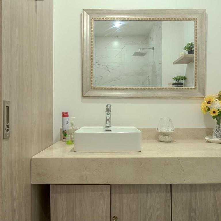 Apto de Lujo con Balcon y Piscina Cerca al Mar - Apartamento de 1 dormitorio - 53
