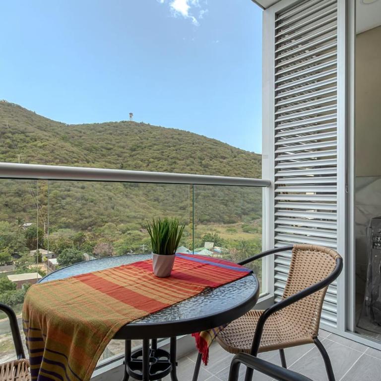 Apto de Lujo con Balcon y Piscina Cerca al Mar - Apartamento de 1 dormitorio - 55
