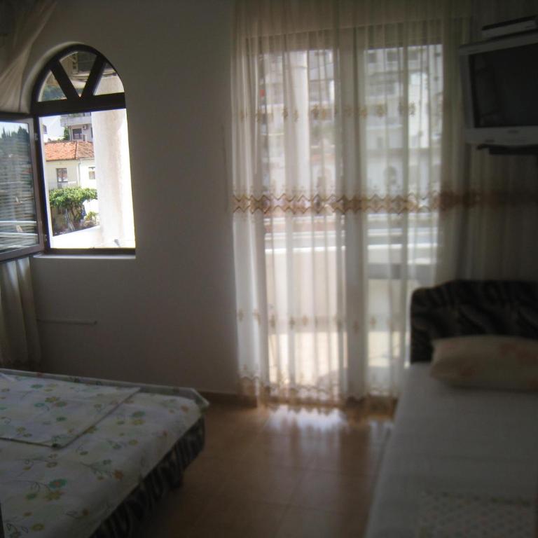 Apartments Circle Olive - Studio Apartment - 1