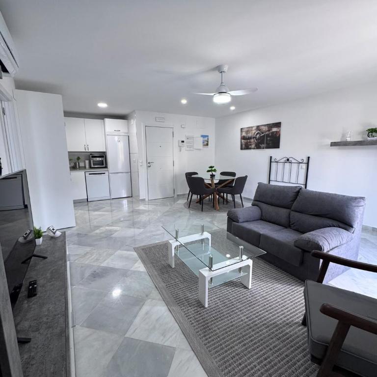 Apartamentos HG4 Torremolinos - Apartment mit 1 Schlafzimmer, Balkon und Stadtblick - 3