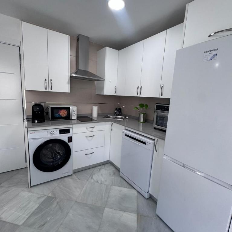 Apartamentos HG4 Torremolinos - Apartment mit 1 Schlafzimmer, Balkon und Stadtblick - 2
