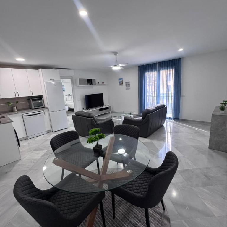 Apartamentos HG4 Torremolinos - Apartment mit 1 Schlafzimmer, Balkon und Stadtblick - 1