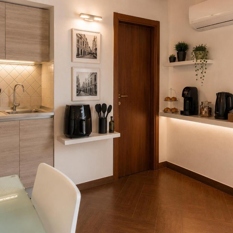 ALYDEA homes and suites 4 - Two-Bedroom Apartment - 16