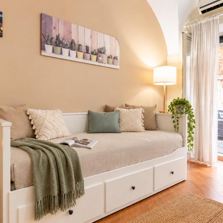 ALYDEA homes and suites 1 - One-Bedroom Apartment - 12