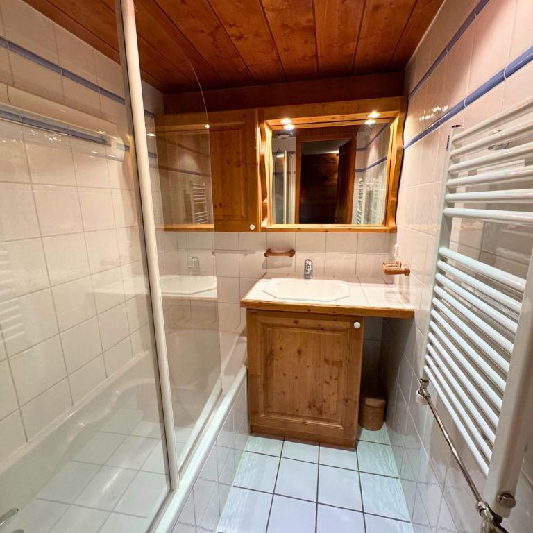 Chalet Alpage à Reberty - 3 pièces, accès piscine - Appartement 1 Chambre - 4