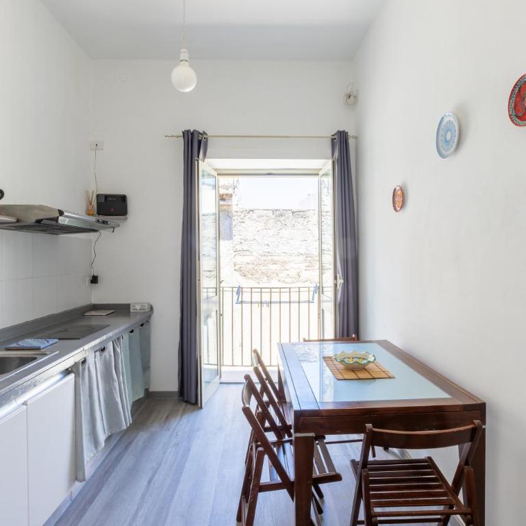 casaisabella 2 viaMaurolico 12 - Familienzimmer mit eigenem Bad - 13