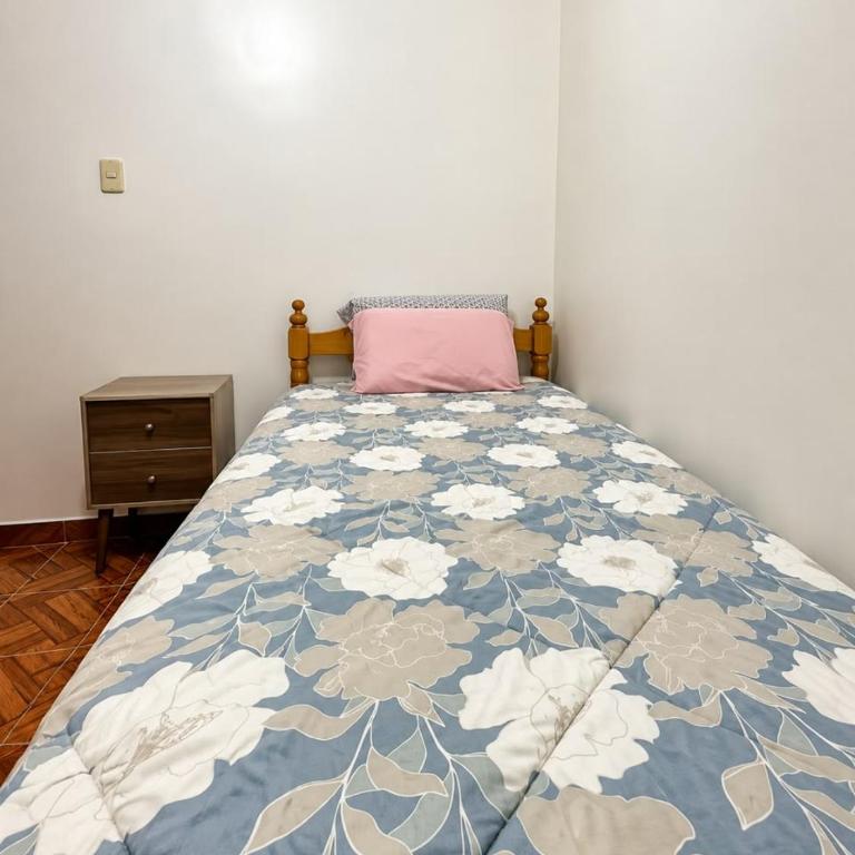 La Casita de Mari - Three-Bedroom Apartment - 6