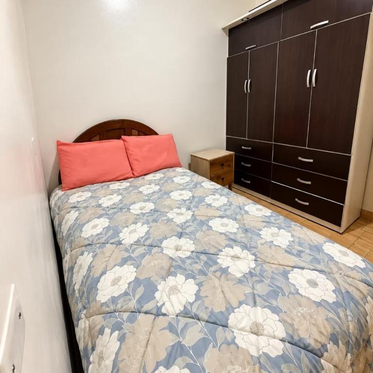 La Casita de Mari - Three-Bedroom Apartment - 10