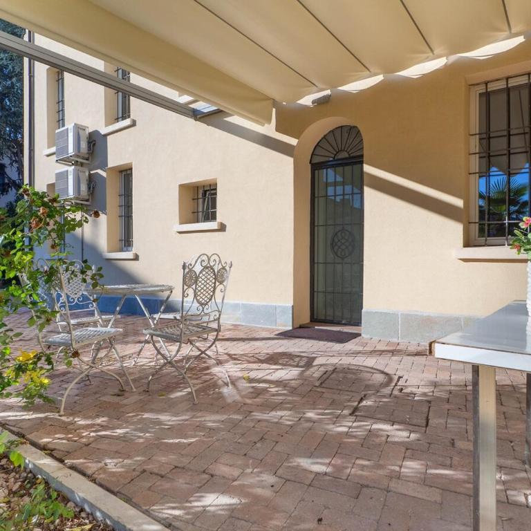 Private Parking & Comfort - Centro Villa 4 - Appartamento con 1 Camera da Letto - 32