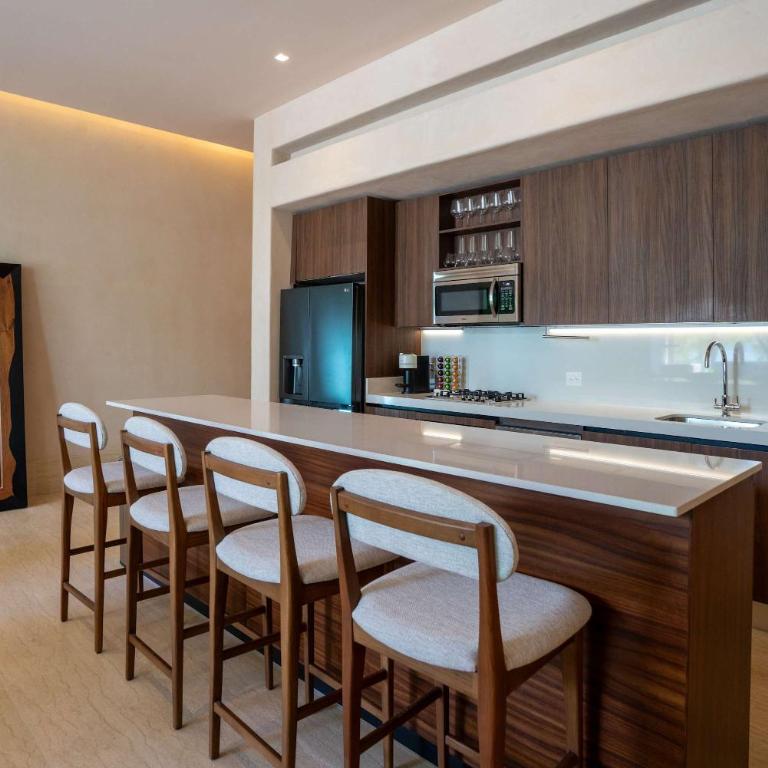 Artila 6BR Beachfront Steps from Caribbean Blue - Appartement - 67