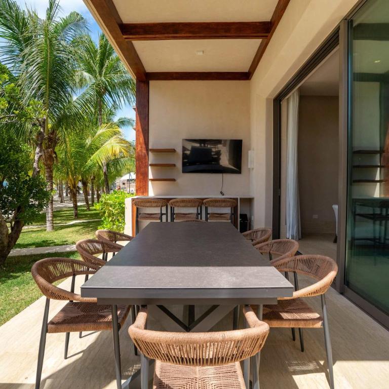 Artila 6BR Beachfront Steps from Caribbean Blue - Appartement - 86
