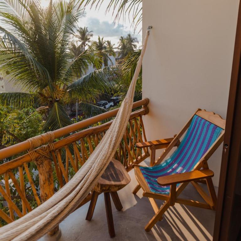 Hotel Almendros Bonfil - Double Room with Balcony - 12