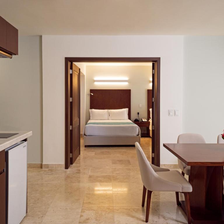 Sunset Royal Beach Resort - Suite Superior con vistas al mar - 1