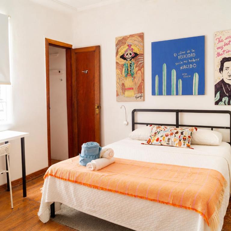 Hostal Casa Fungi - Doppelzimmer mit Gemeinschaftsbad - 7