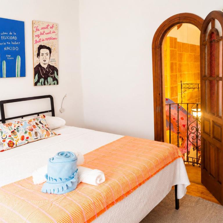 Hostal Casa Fungi - Doppelzimmer mit Gemeinschaftsbad - 8