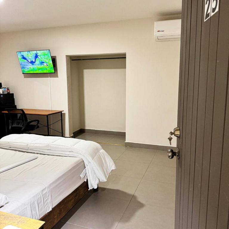 25-Recamara en casa Compartida-Cerca de consulado - Apartment - 8