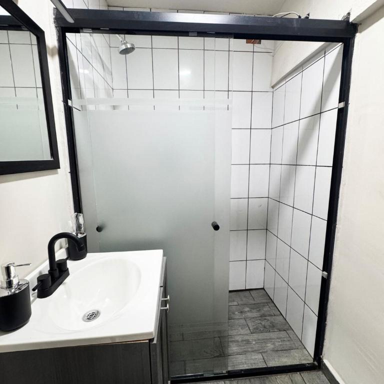 31 Hospedate en zona industrial Santa Catarina - Apartment - 34