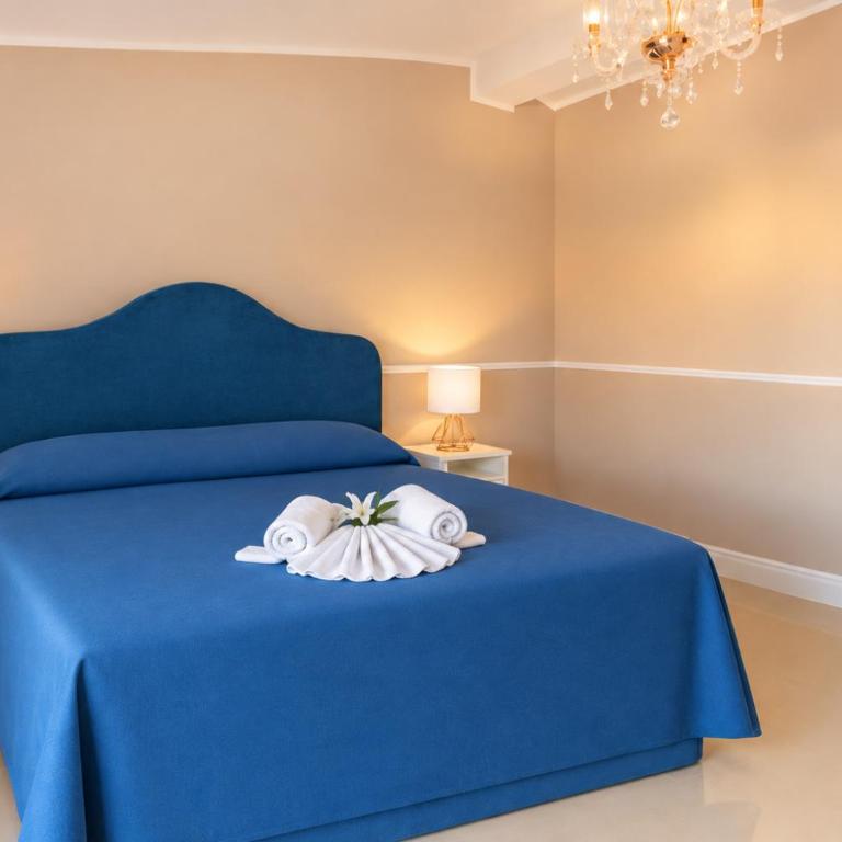 NAXOS GLAMOUR APARTMENT with terrace, parking and Etna View - Apartment - 10